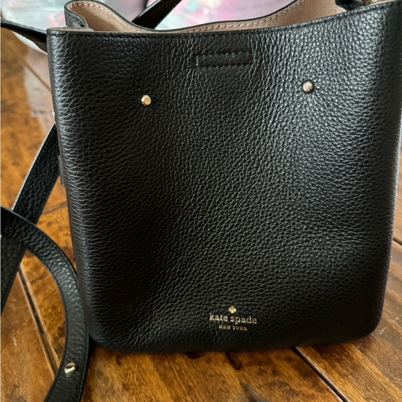 Kate Spade Marti Women's Shoulder Large Bucket Handbag - Black/Gold - Picture 4 of 12